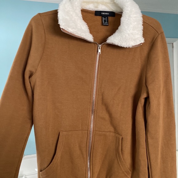 Forever 21 jacket zip up sweatshirt jacket with faux fur collar.  - super soft! - Picture 2 of 6